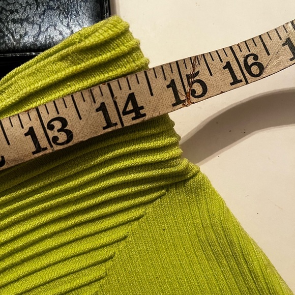 NWT Express pencil skirt lime green Sz Small Women - Picture 2 of 10